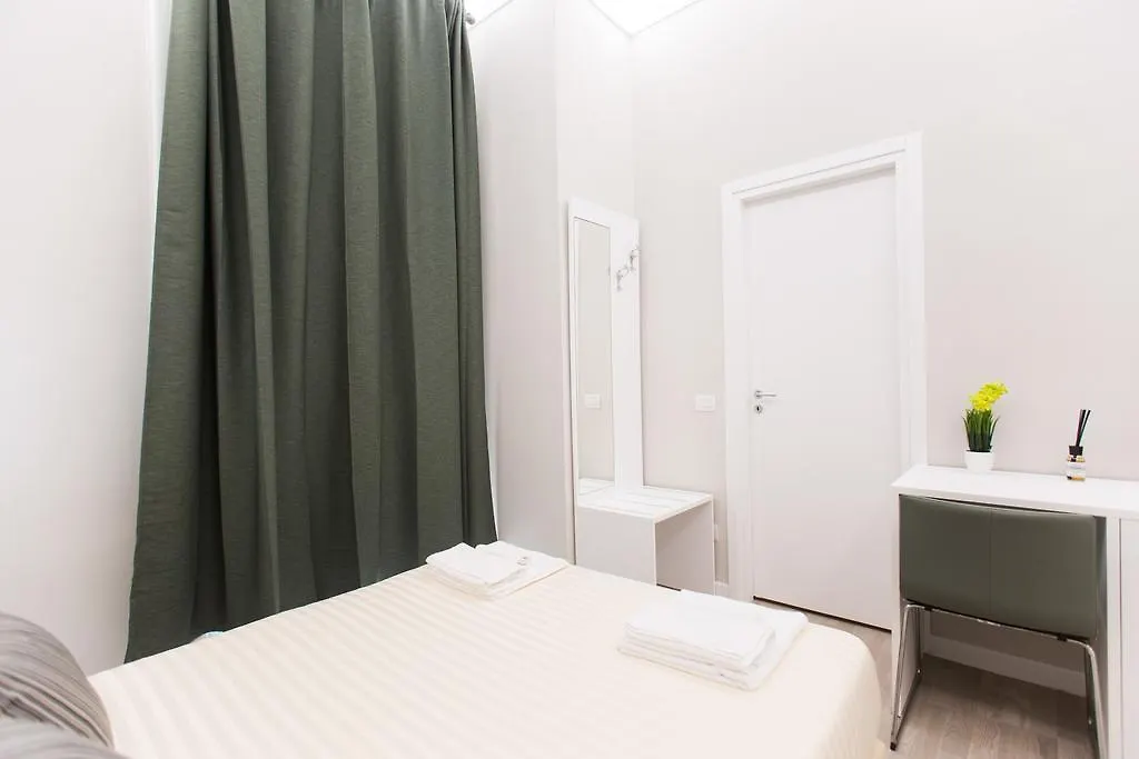 4Rooms Milano Italia