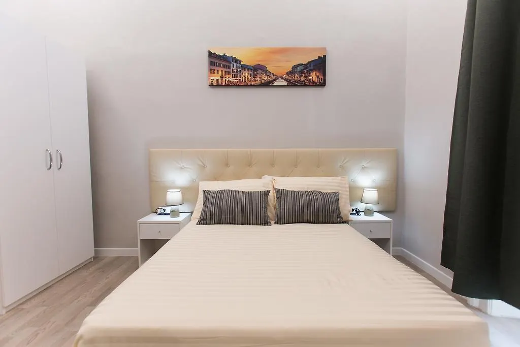 4Rooms Milano Гостевой дом